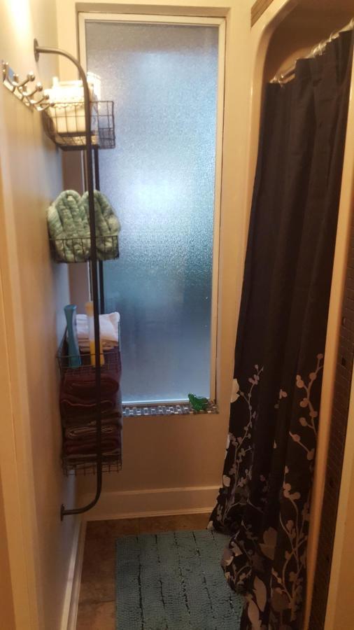 A Tiny Escape Roberts Creek Exterior foto